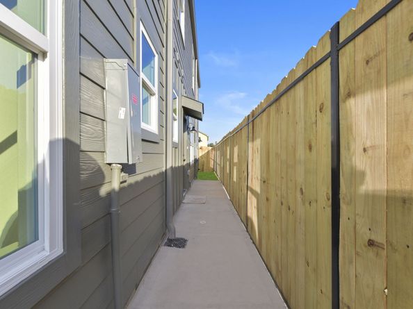 6004 Bacher Street A and B, Houston TX 77028