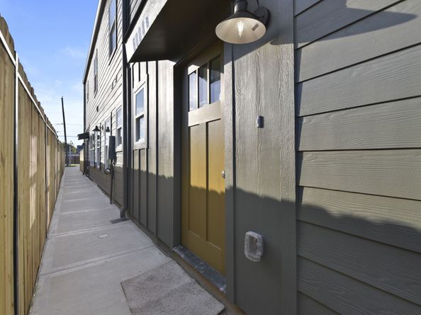 6004 Bacher Street A and B, Houston TX 77028