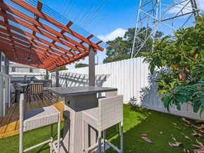 1602 Luzon Street, Houston TX 77009