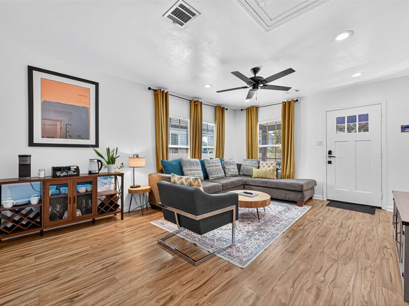 1602 Luzon Street, Houston TX 77009