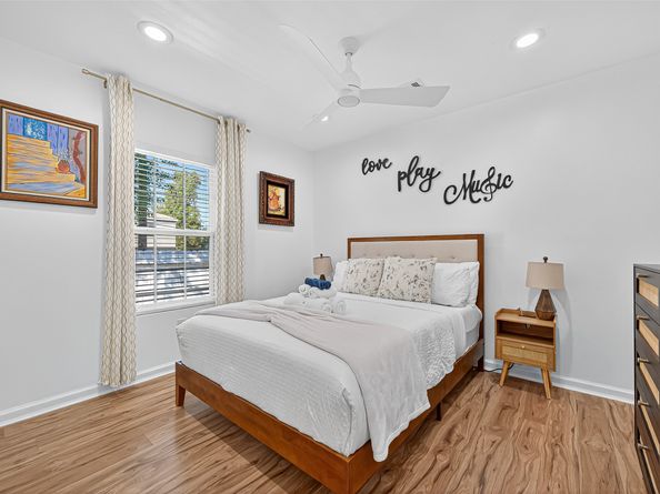1602 Luzon Street, Houston TX 77009