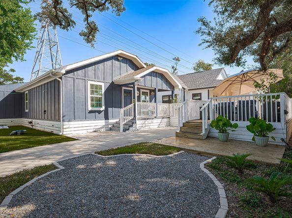 1602 Luzon Street, Houston TX 77009