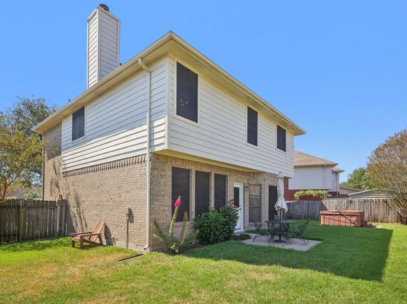 17011 Sailors Moon Court, Friendswood TX 77546