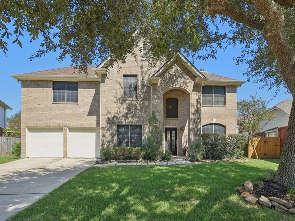 17011 Sailors Moon Court, Friendswood TX 77546