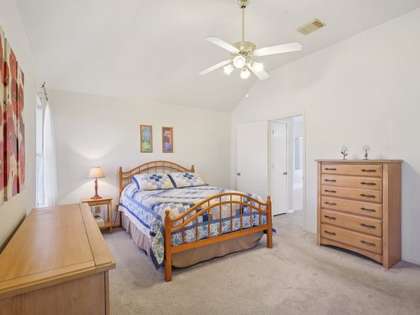 17011 Sailors Moon Court, Friendswood TX 77546