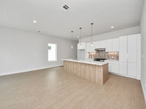 3004B Ventas Drive, Houston TX 77047