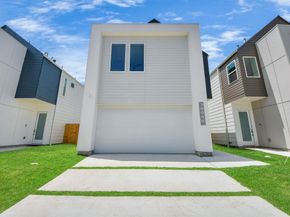 3004B Ventas Drive, Houston TX 77047