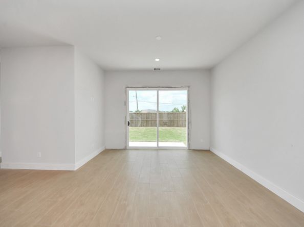 3004B Ventas Drive, Houston TX 77047