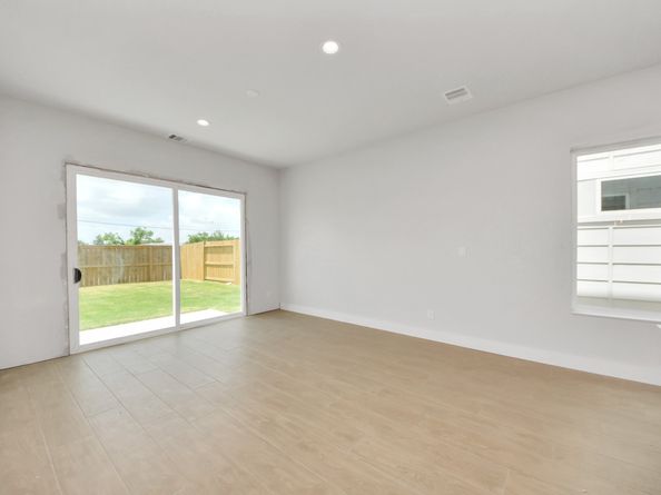 3004B Ventas Drive, Houston TX 77047