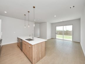 3004B Ventas Drive, Houston TX 77047