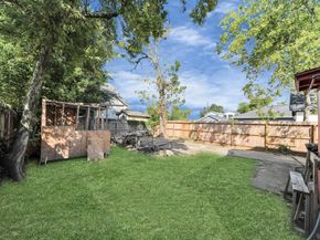 919 E 32nd Street, Houston TX 77022