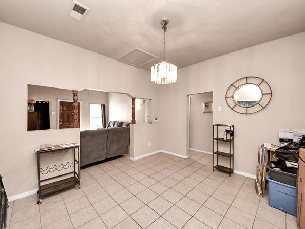 919 E 32nd Street, Houston TX 77022