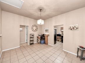 919 E 32nd Street, Houston TX 77022