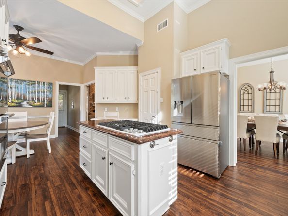 1807 Mountain Aspen Lane, Kingwood TX 77345