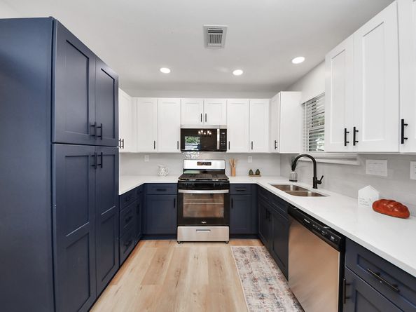 8706 Meadowview Drive, Houston TX 77037