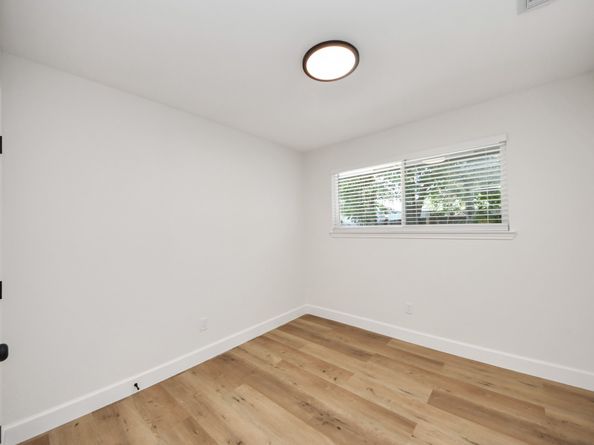 8706 Meadowview Drive, Houston TX 77037