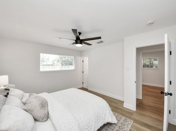 8706 Meadowview Drive, Houston TX 77037