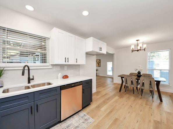 8706 Meadowview Drive, Houston TX 77037