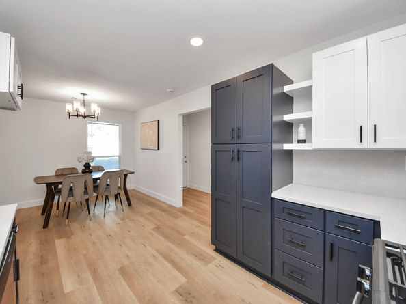 8706 Meadowview Drive, Houston TX 77037