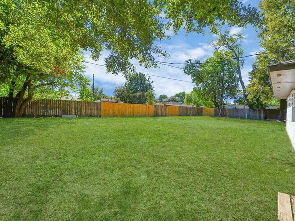 8706 Meadowview Drive, Houston TX 77037