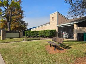 11531 Villa Heights Drive, Houston TX 77066