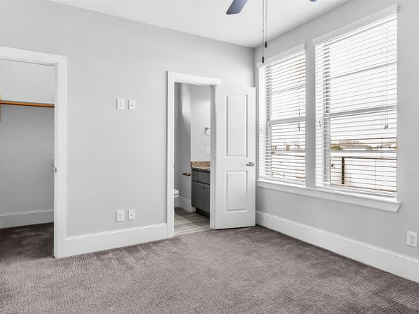 5429 Larkin Street, Houston TX 77007