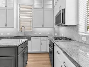 5429 Larkin Street, Houston TX 77007