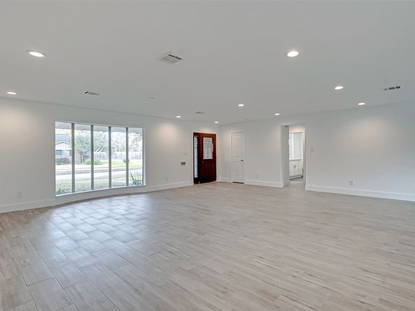 5007 Cheena Drive, Houston TX 77096