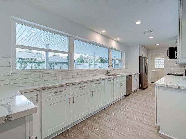 5007 Cheena Drive, Houston TX 77096