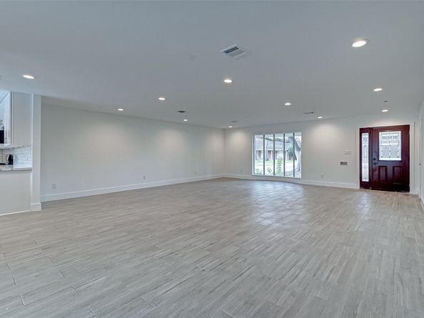 5007 Cheena Drive, Houston TX 77096