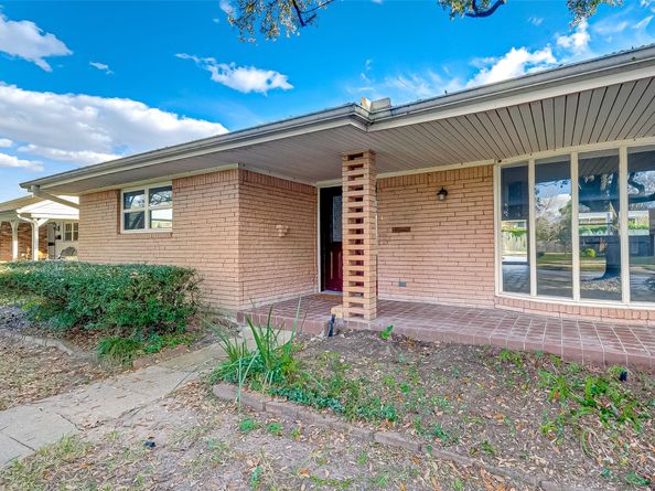 5007 Cheena Drive, Houston TX 77096