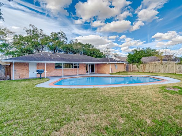 5007 Cheena Drive, Houston TX 77096