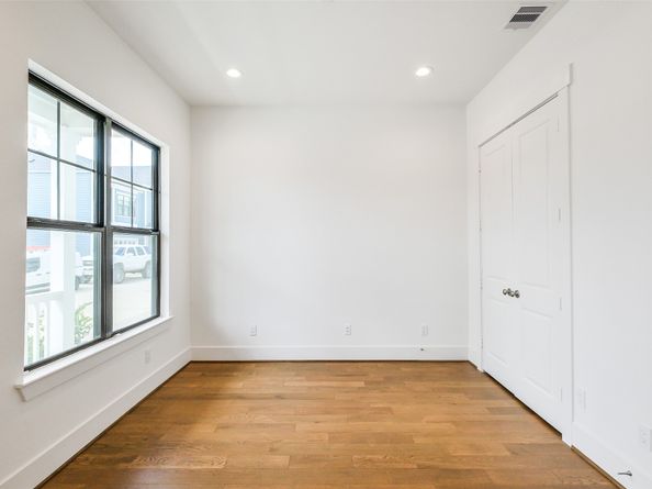 3520 Harvest Dance Drive, Houston TX 77008