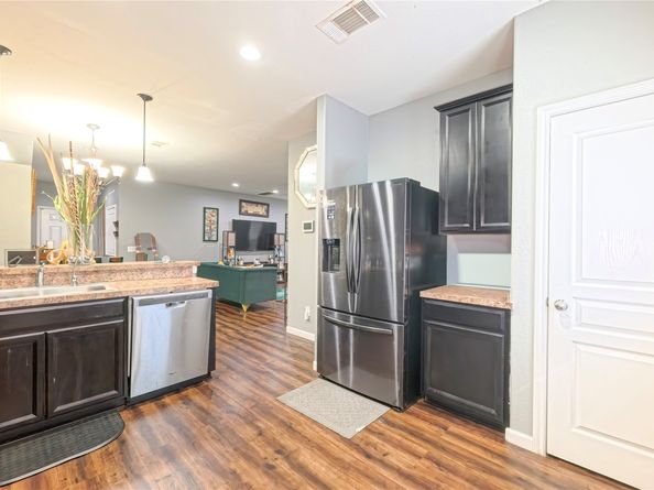 6638 Atlasridge Drive, Houston TX 77048