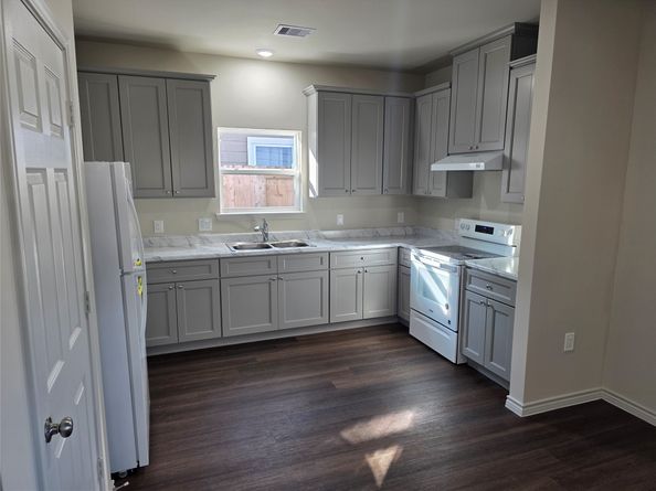 9910 Dipping Brook Street, Houston TX 77076