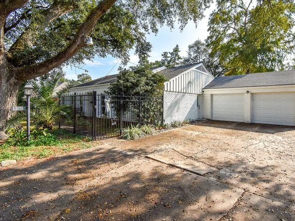 9235 Pecos Street, Houston TX 77055