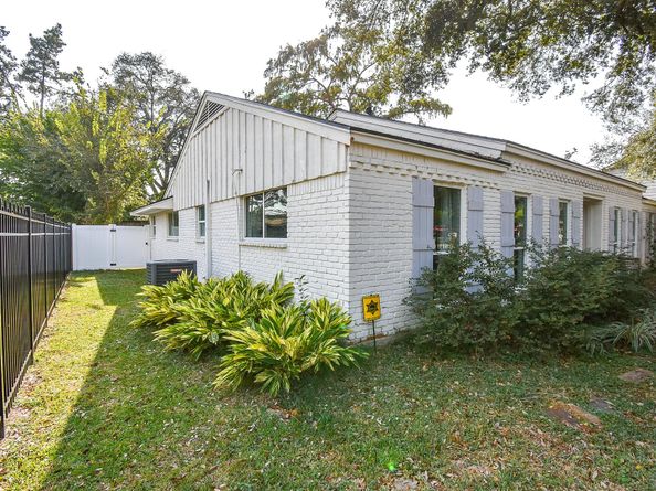 9235 Pecos Street, Houston TX 77055