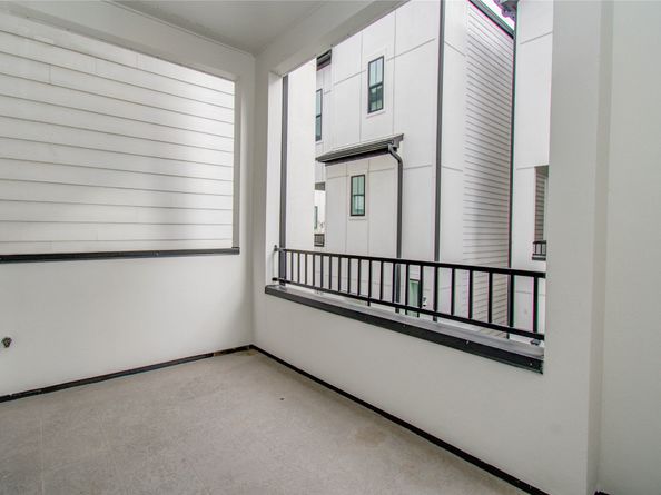 2810 Grand Fountains Drive B, Houston TX 77054