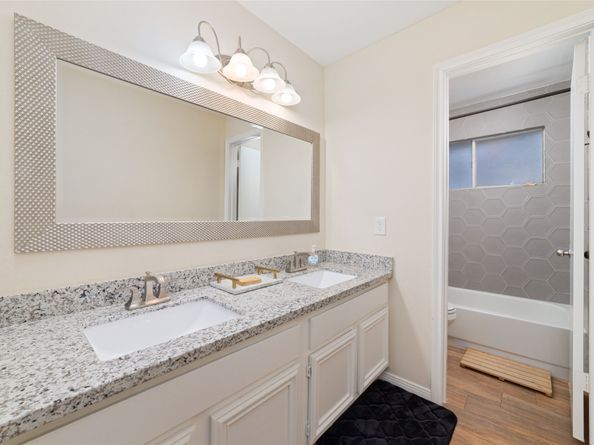 36 N Rain Forest Court, Spring TX 77380