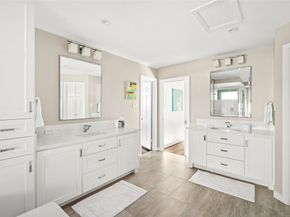 2115 Troon Street, Houston TX 77019