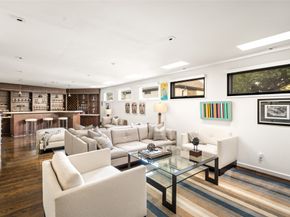 2115 Troon Street, Houston TX 77019