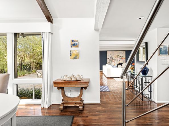 2115 Troon Street, Houston TX 77019