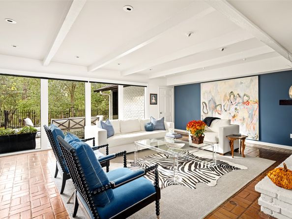 2115 Troon Street, Houston TX 77019