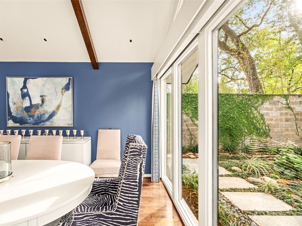 2115 Troon Street, Houston TX 77019