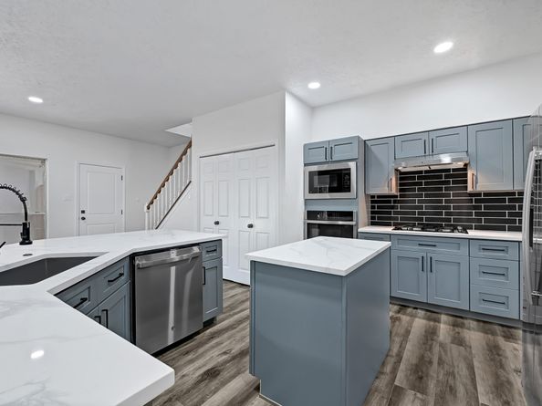 1826 Cheyenne River Circle, Sugar Land TX 77478