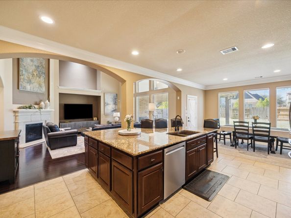 410 Mcallister Avenue, Sugar Land TX 77479