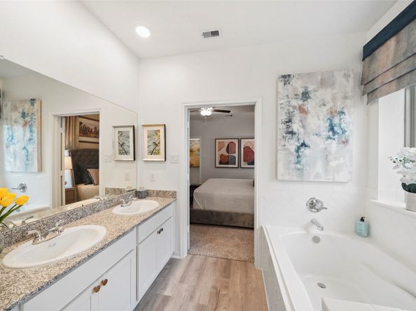 10912 Independence Road, Cleveland TX 77328