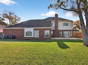 1202 Plantation Dr, Richmond TX 77406