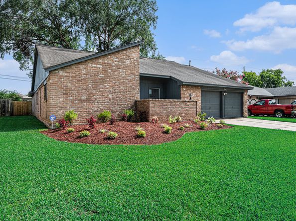 15826 Alta Mesa Drive, Houston TX 77083