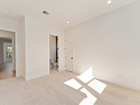 1458 Oak Tree Drive, Houston TX 77055